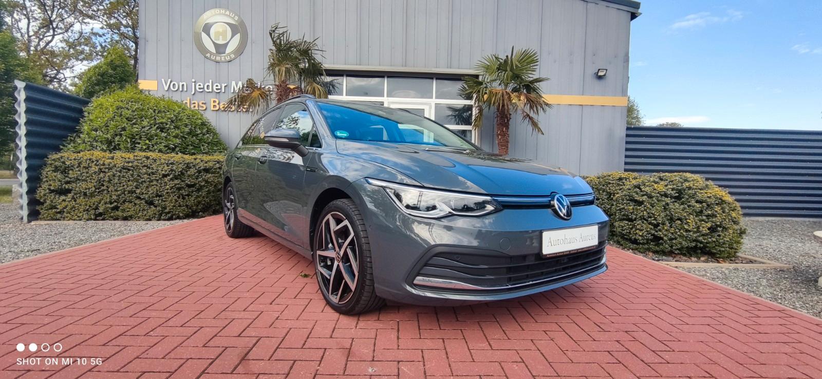 Volkswagen Golf VIII Variant Style 2,0 DSG LED/HEAD UP