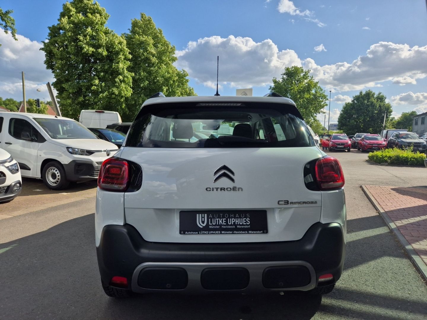 Fahrzeugabbildung Citroën C3 Aircross Feel 1.2 Puretech 110 Spurhalteass.