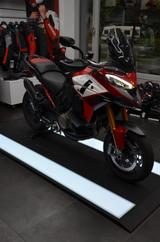 Ducati Multistrada V4 Pikes Peak - DUCATI MULTISTRADA V4 PIKES PEAK