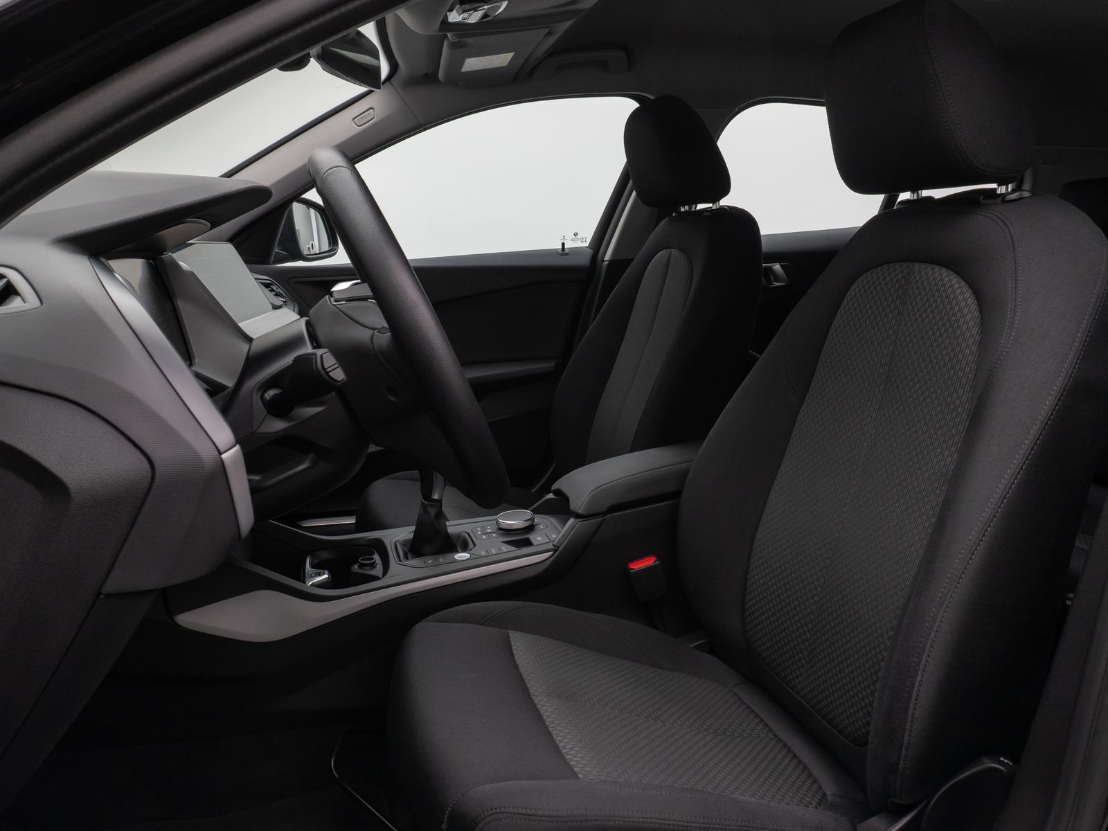 Fahrzeugabbildung BMW 118i PDC DAB CockPitPro AHKFernlichtassistent