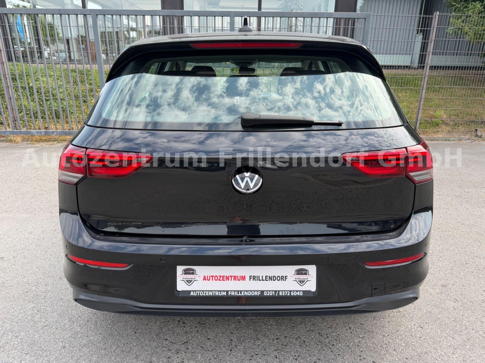 Volkswagen Golf VIII Lim. Life NAVI/IQ/AMBIENTE BELEUCHTUNG, миниатюра 6