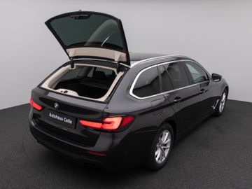 Fahrzeugabbildung BMW 520d xDr Tour AHK HUD HIFI ACC Komfortzug.