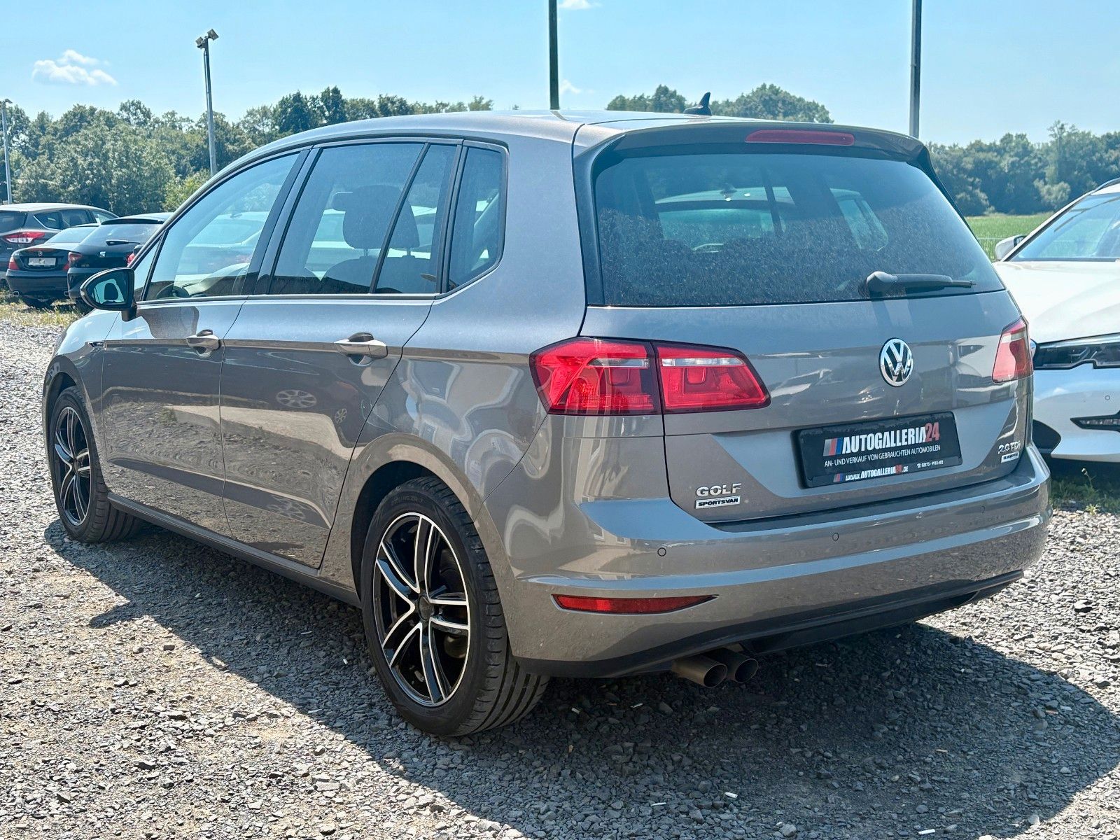 Fahrzeugabbildung Volkswagen Golf Sportsvan 2.0 TDI VII Lounge Xenon AHK ACC