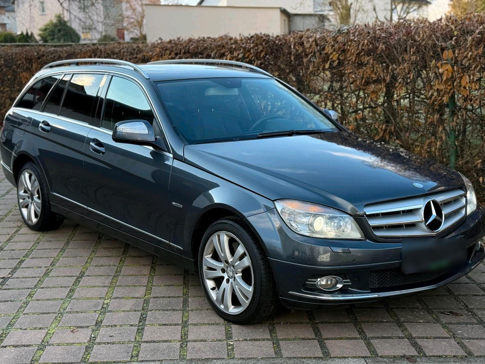Mercedes-Benz C 320