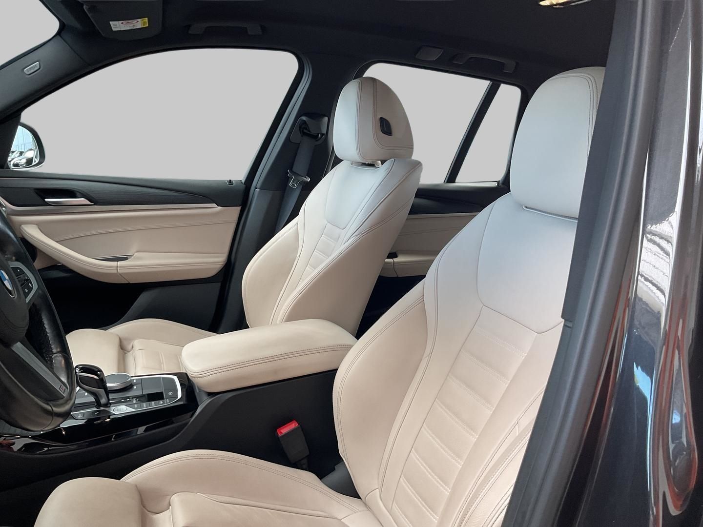 BMW X3 XDRIVE30I Sportpaket Navi Leder Digitales Coc foto 9