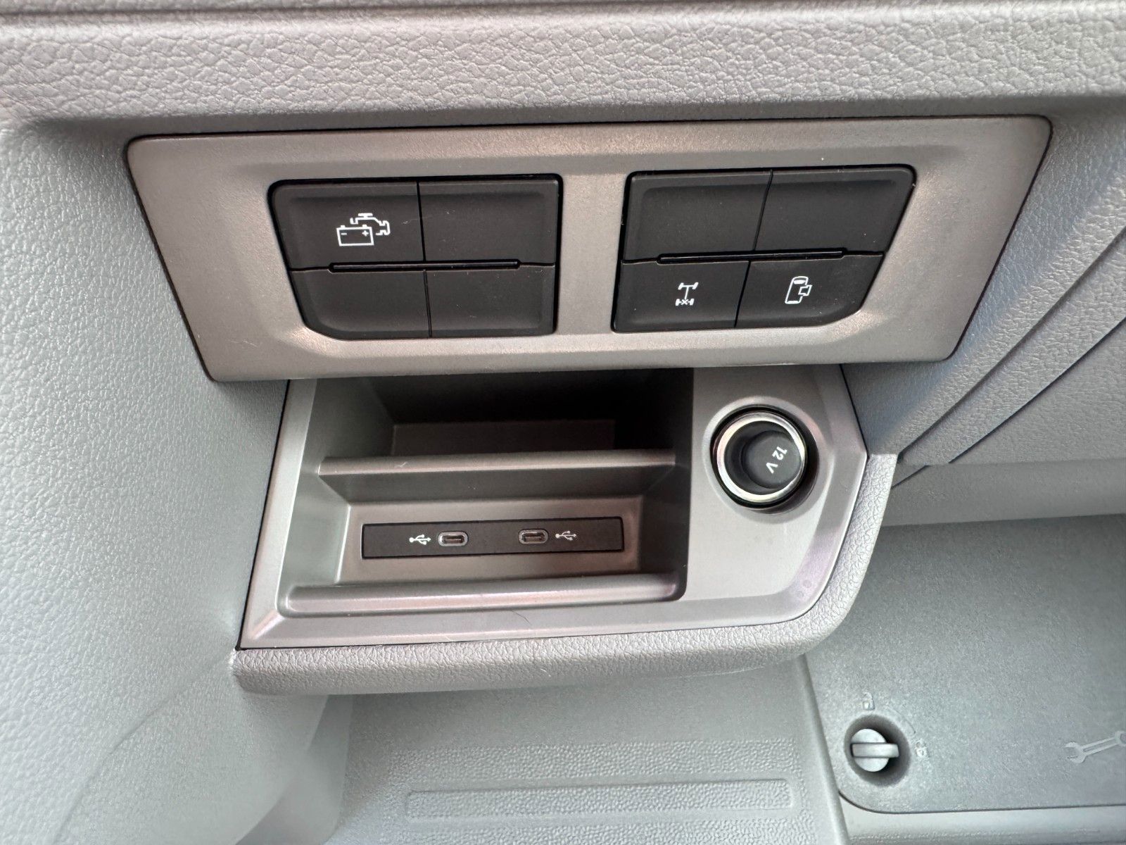 Fahrzeugabbildung Volkswagen Grand California 680,4x4,LED,Dieselh.Unterbodenk