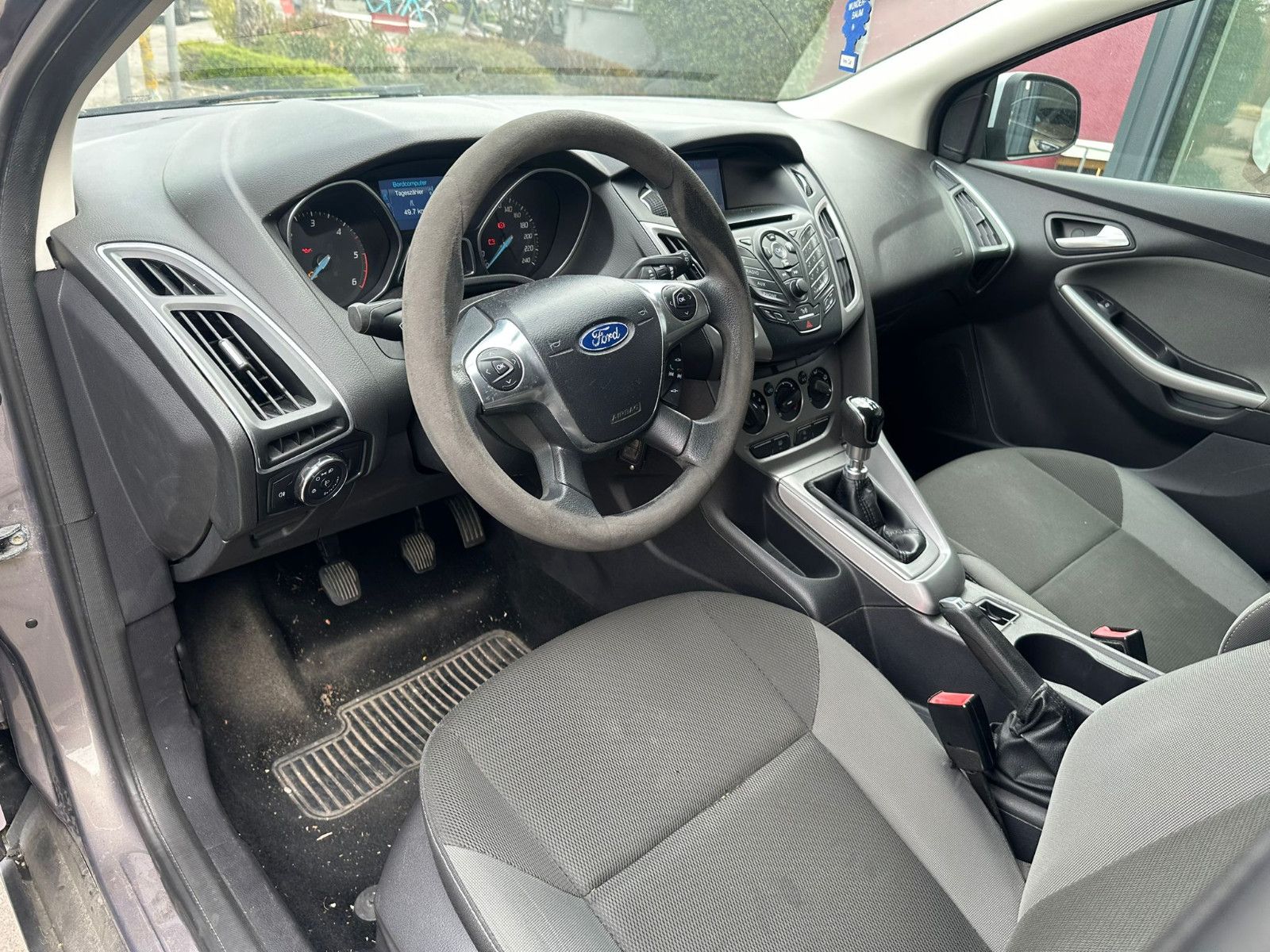 Fahrzeugabbildung Ford Focus Turnier Trend *NAVI*KLIMA*