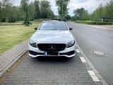Mercedes-Benz Mercedes Benz E220 Sehr guter Ausstattung - Mercedes-Benz E 220 in Krefeld