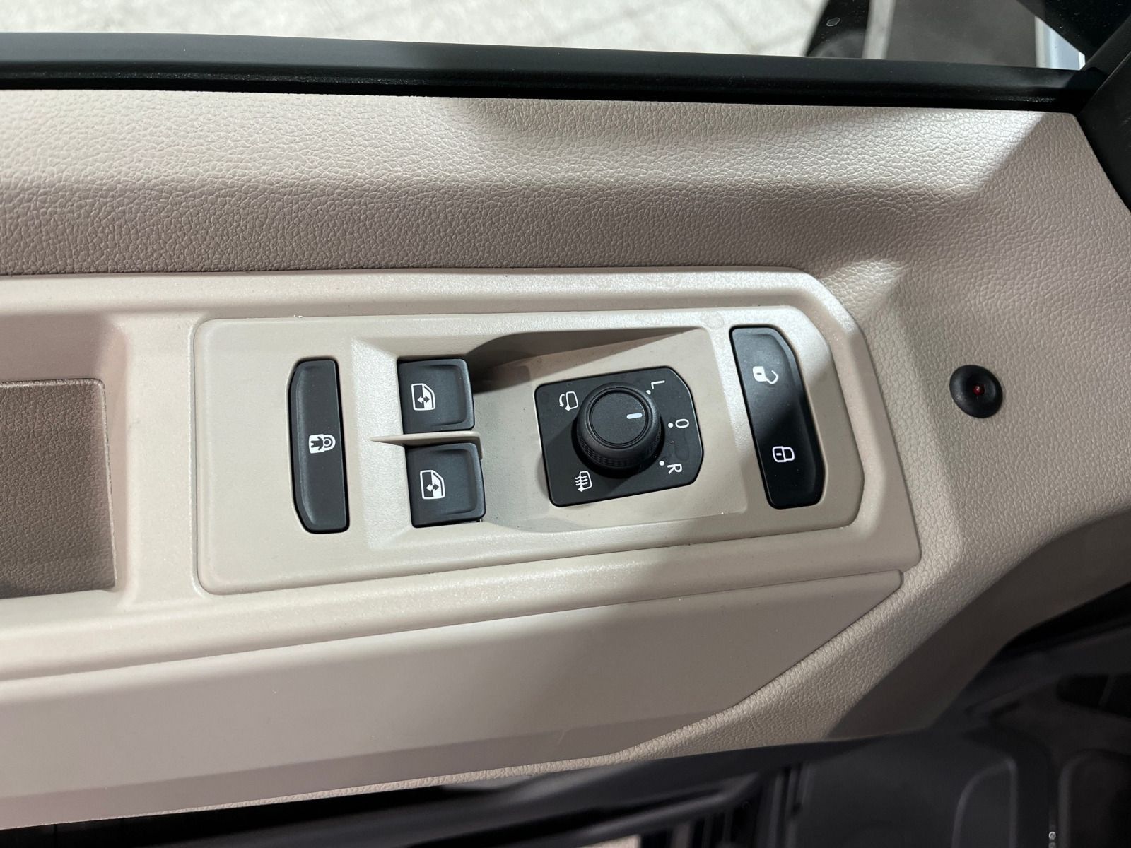 Volkswagen T7 California - Bild 12