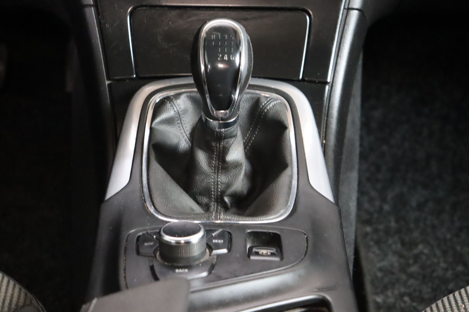 Fahrzeugabbildung Opel Insignia Sports Tourer 2.0 CDTI ecoFLEX Cosmo