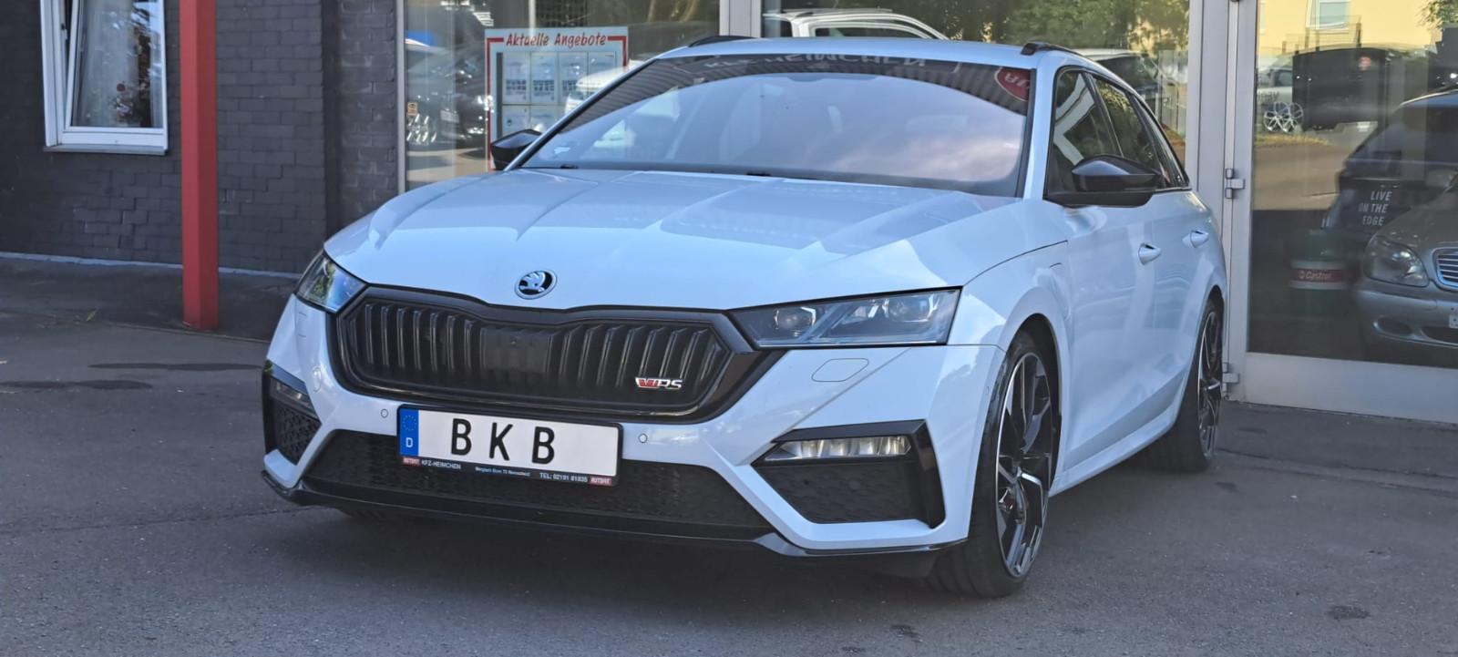 Skoda Octavia RS COMBI Plug In Hybrid 1800KG Anhlast!!
