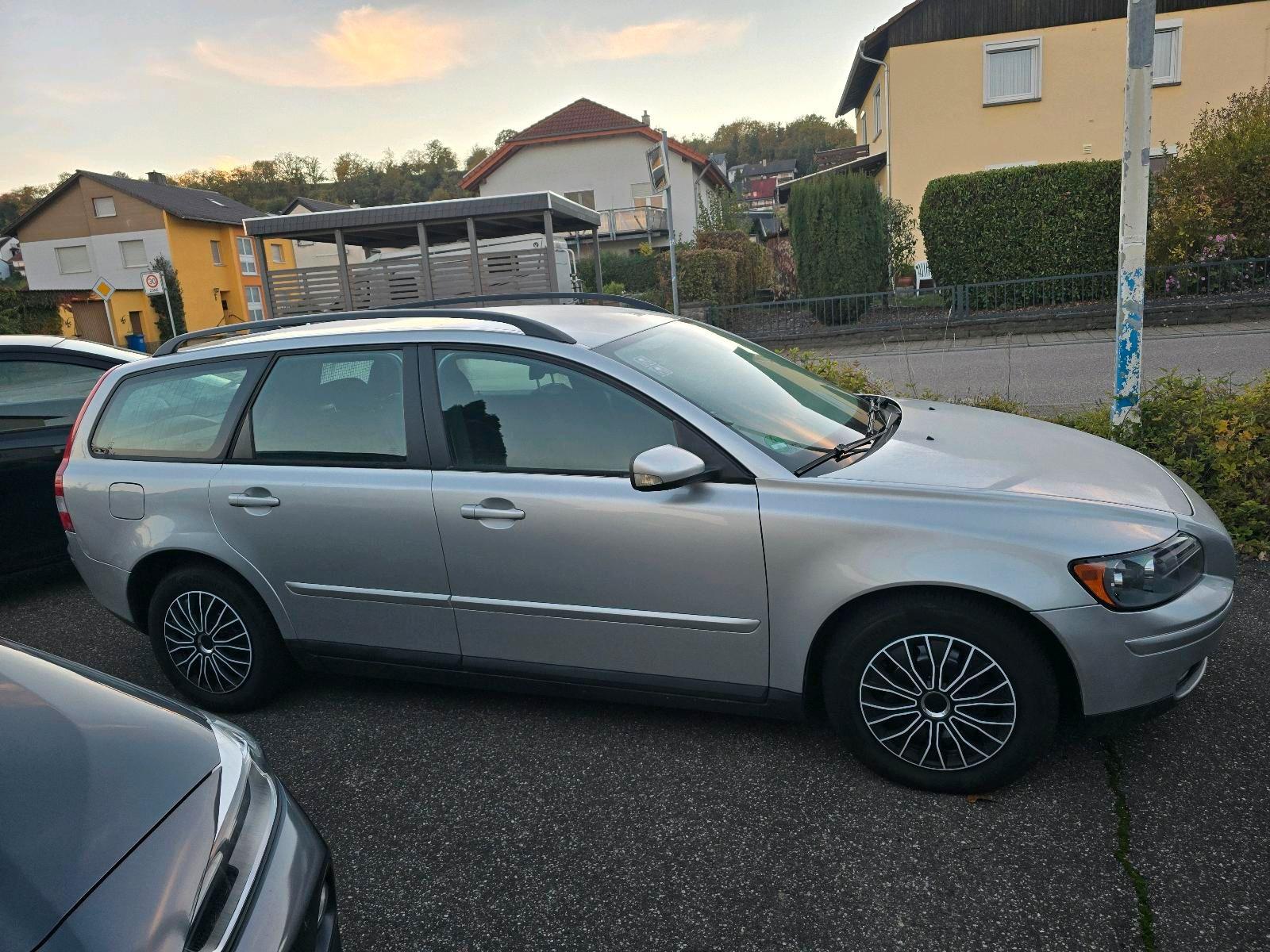 Volvo V50 2005 — двигун