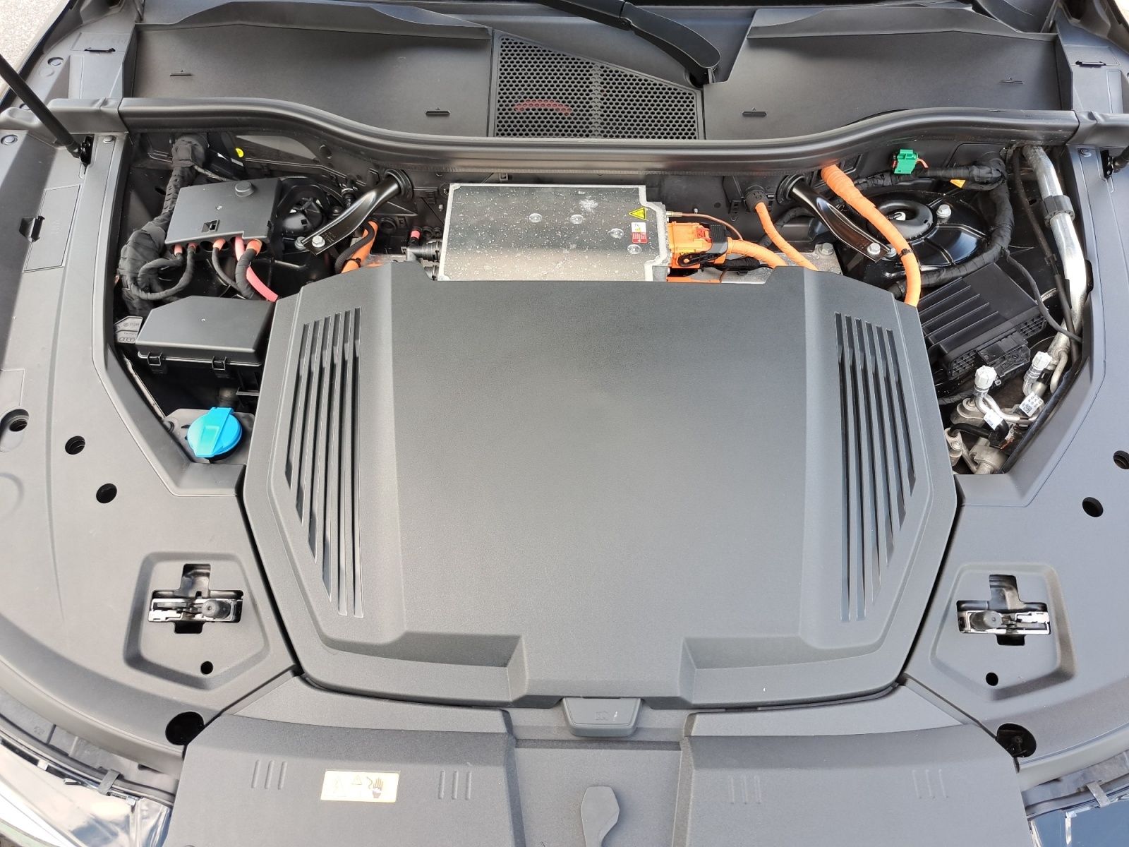 Audi Q8 e-tron - Bild 27