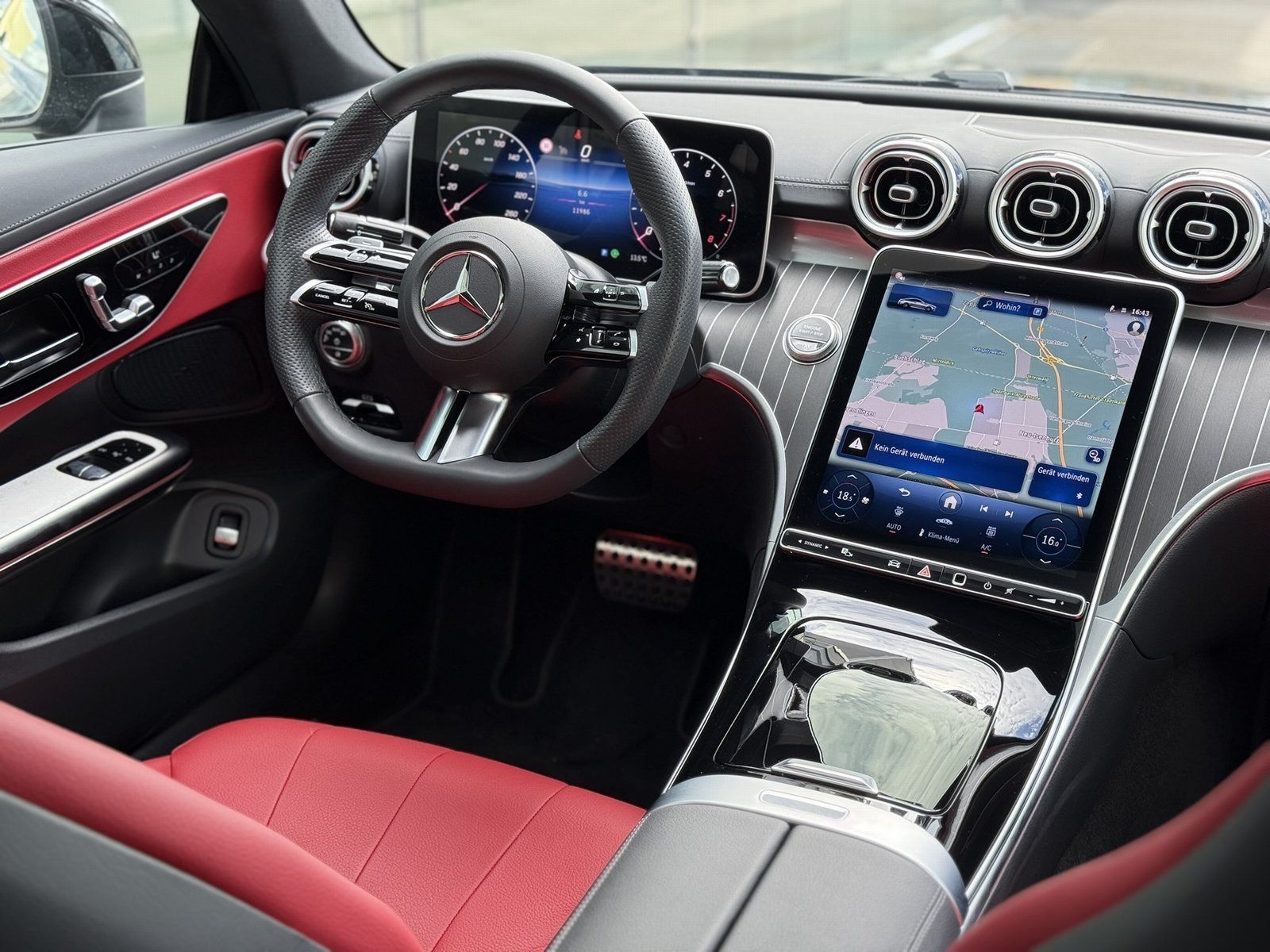 Fahrzeugabbildung Mercedes-Benz CLE 300 4M AMG*LEDER*MEMORY*PANO*20ZOLL*360°KAM