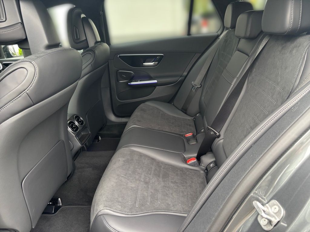 Fahrzeugabbildung Mercedes-Benz C 180 T-Modell AMG NIGHT AHK SOUND DISTR Memory