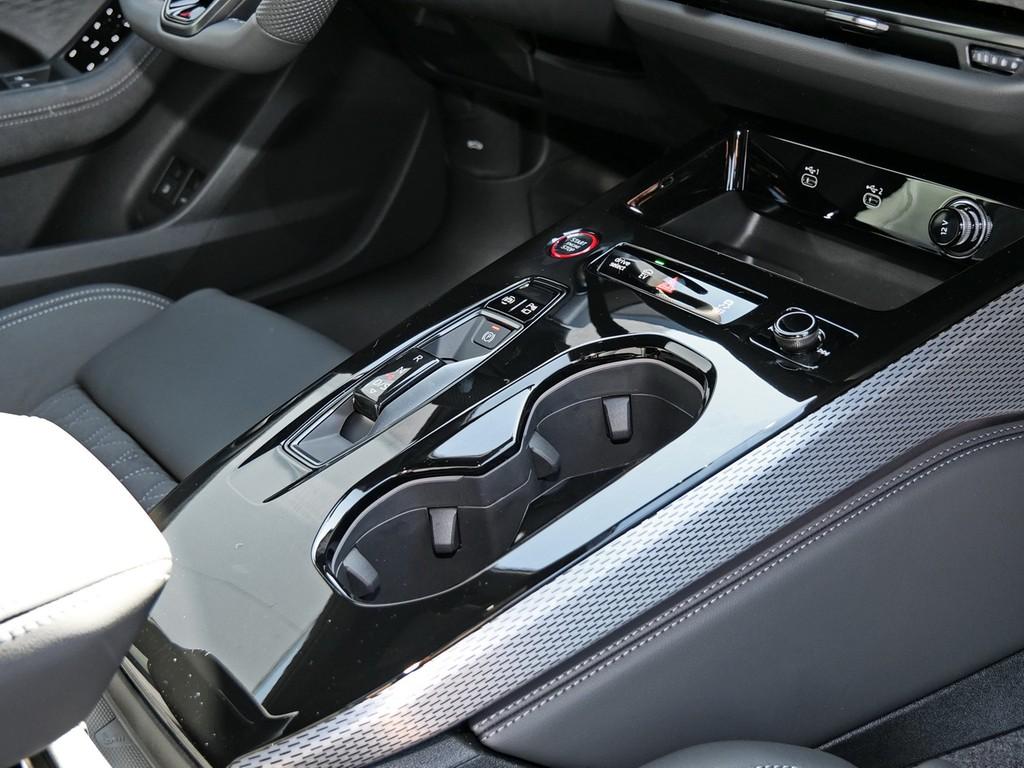 Audi A5 UPE br. 84.395,- Avant e-hybrid quattro S tro