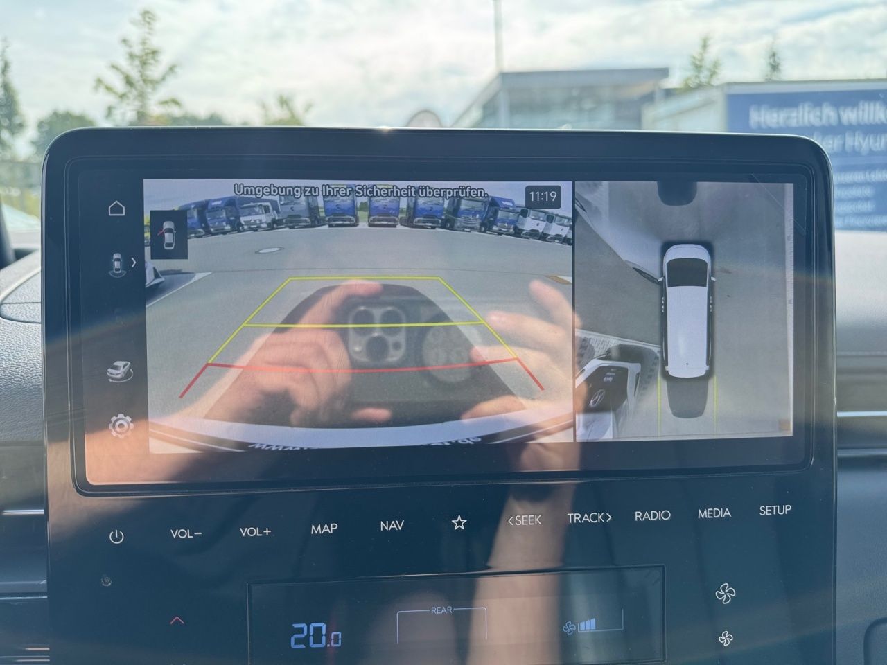 Fahrzeugabbildung Hyundai STARIA PRIME 9-SI*SITZKL*LED*PANO*DISTR*LHZ*360°