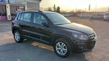 Volkswagen Tiguan - 1