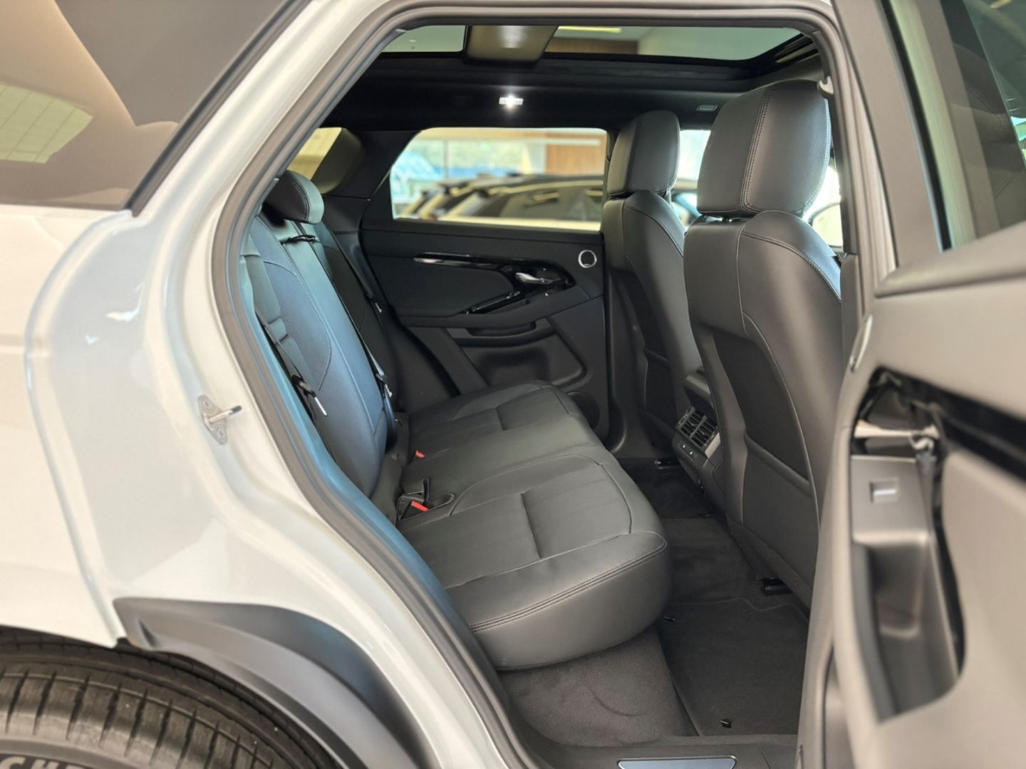 Land Rover Range Rover Evoque - Bild 14