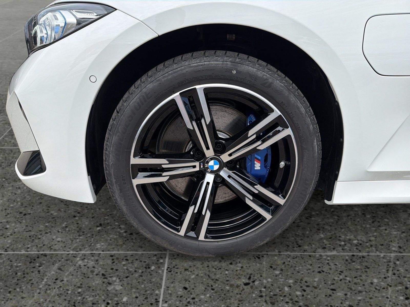 BMW 330 - Bild 6