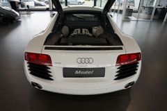 AUDI R8 Coupe 4.2 FSI quattro | Manual transmission AUDI R8 Coupe 4.2 FSI quattro | Manual transmission