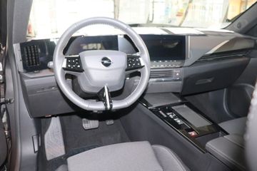 Fotografie 8 des Opel Astra Sports Tourer 1.2 Turbo Automatik GS