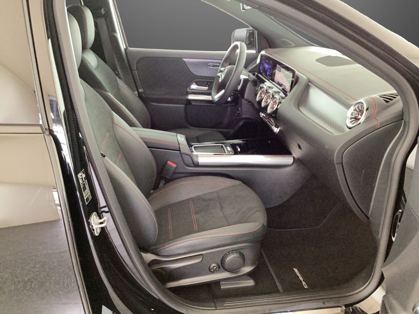 Mercedes-Benz EQA 350 4M AMG Line Adv Night 20 Winterp Distr foto 21