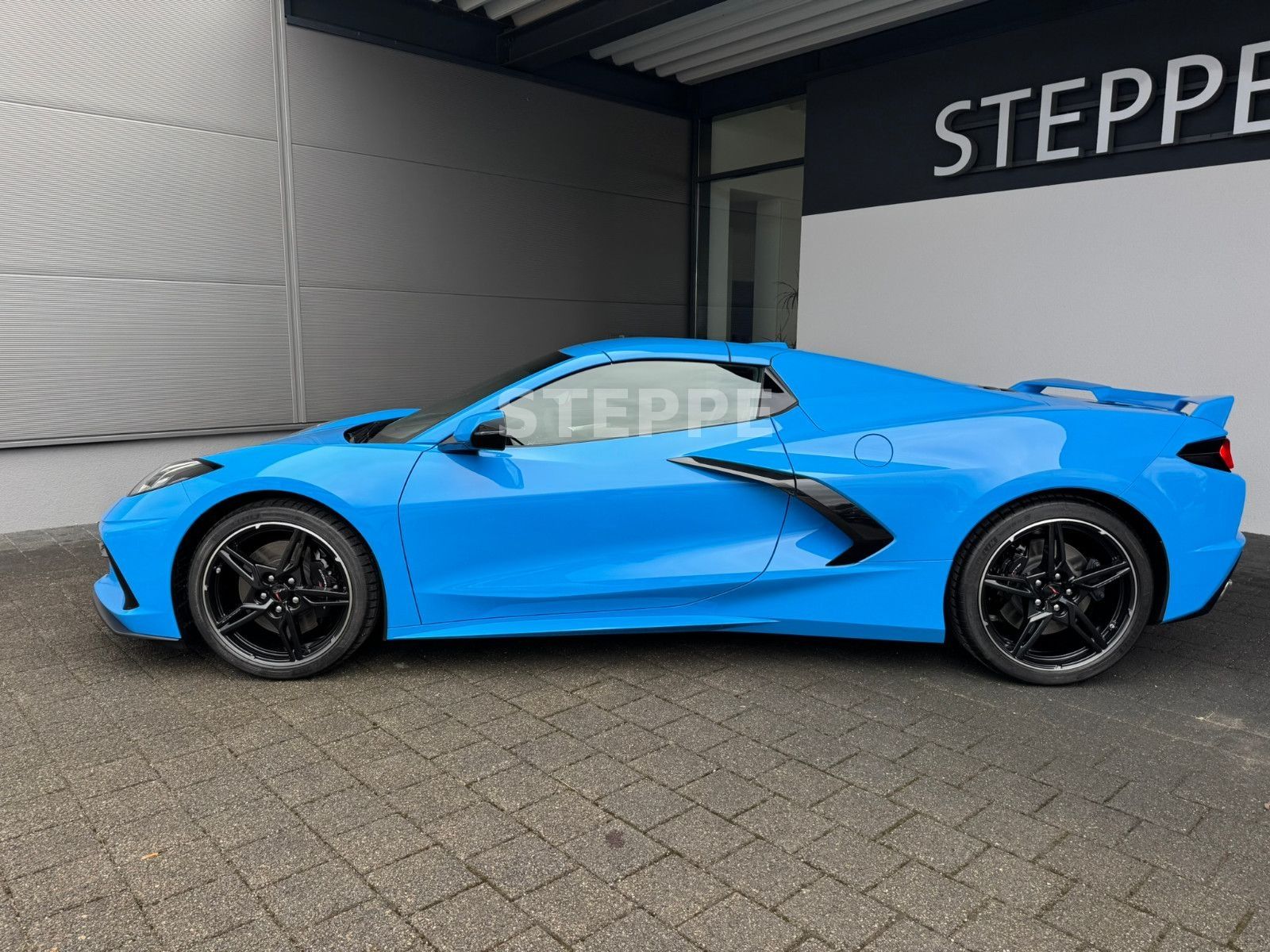 Corvette C8 Stingray Convertible 3LT Europamodell STEPPE
