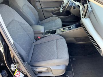Volkswagen Golf - 12