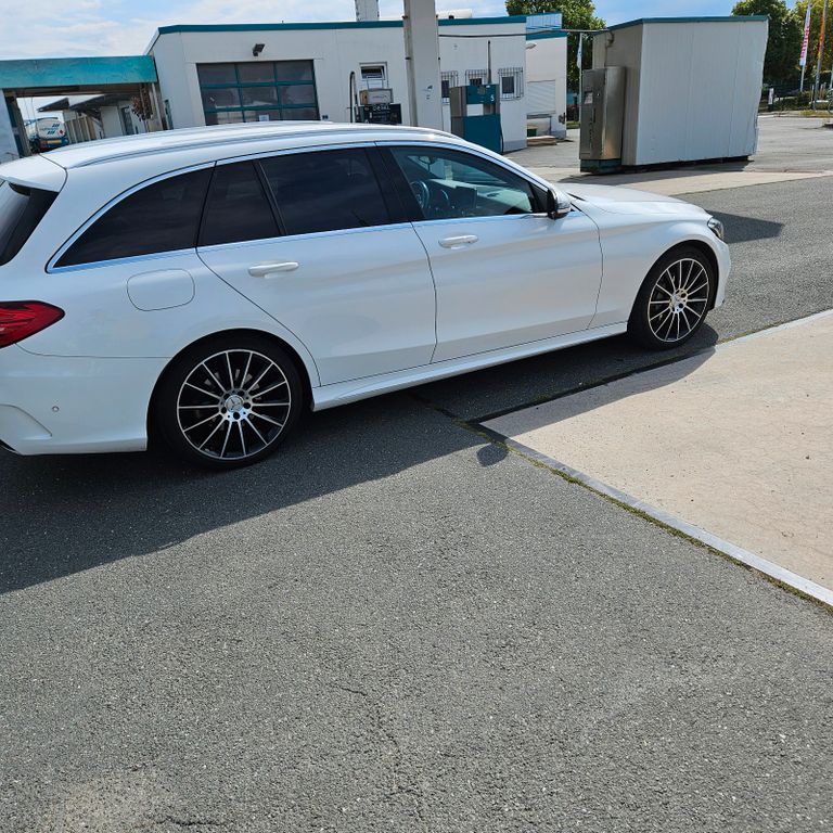 Image of Mercedes-Benz C 220