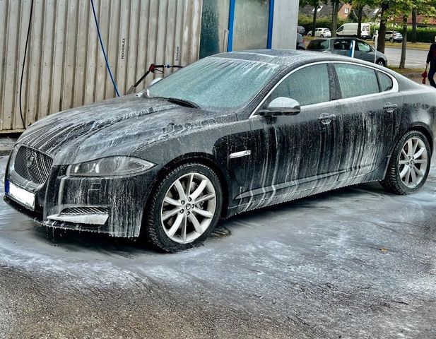 Jaguar XF 3.0 L V6 Diesel S -