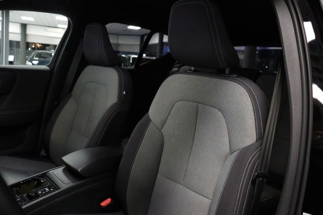 Fahrzeugabbildung Volvo XC 40 XC40 Plus Dark AWD|H/K|AHK|LED|KAMERA|