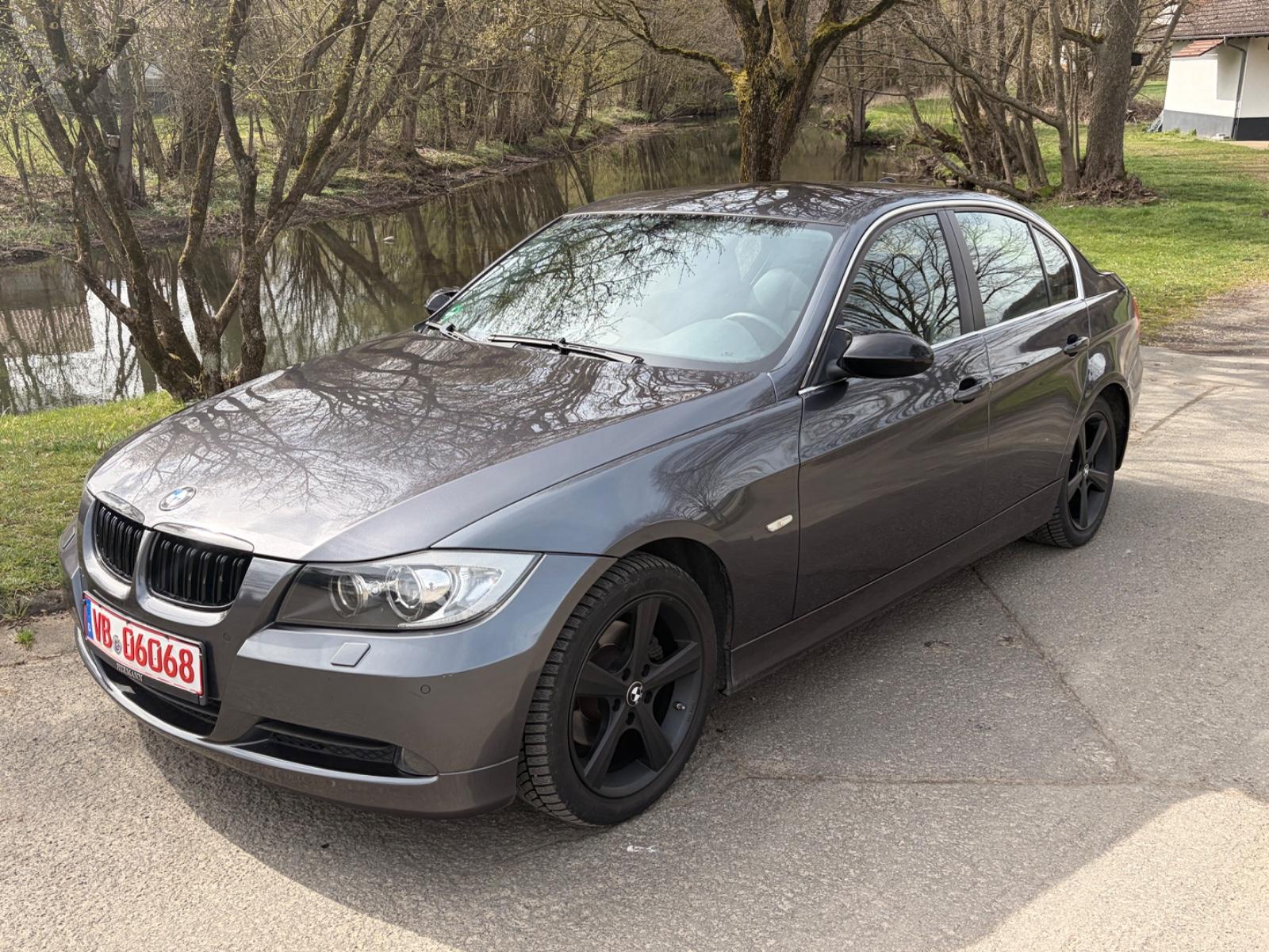 BMW E90 325i Navi Leder ORG 182Tkm Kette Neu Gewähr