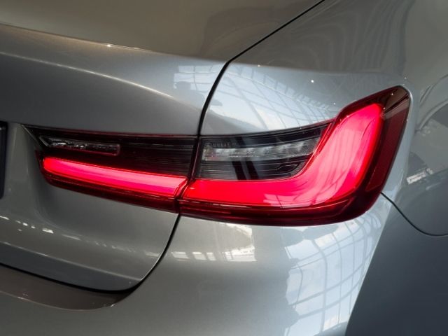 BMW 320 - Bild 7