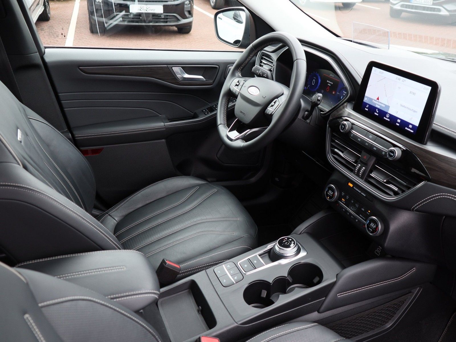 Ford Kuga Plug-In Hybrid Vignale ab.AHK imagem 3