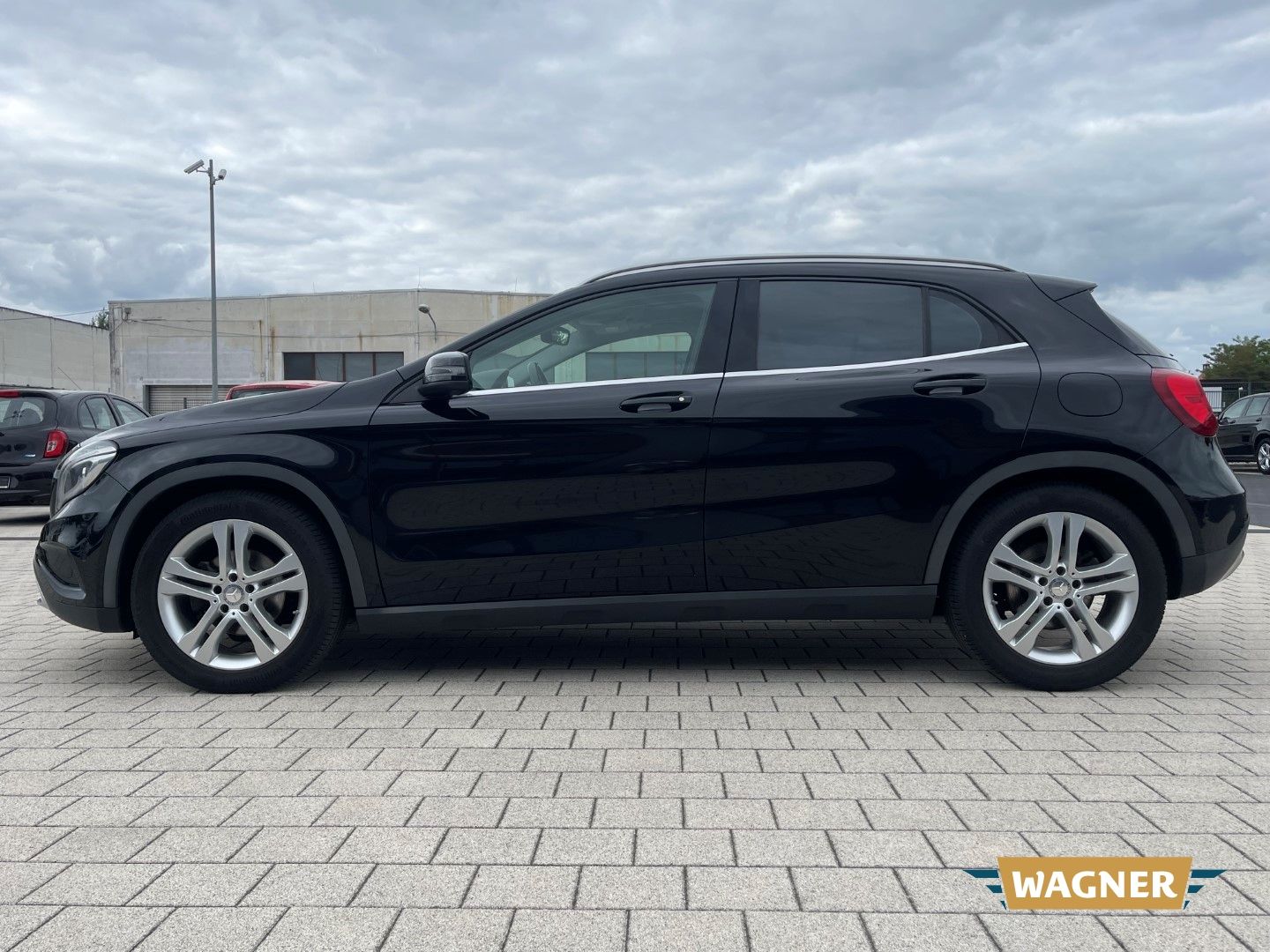 Fahrzeugabbildung Mercedes-Benz GLA 220 CDI d Sitzheizung Klimaautomatik