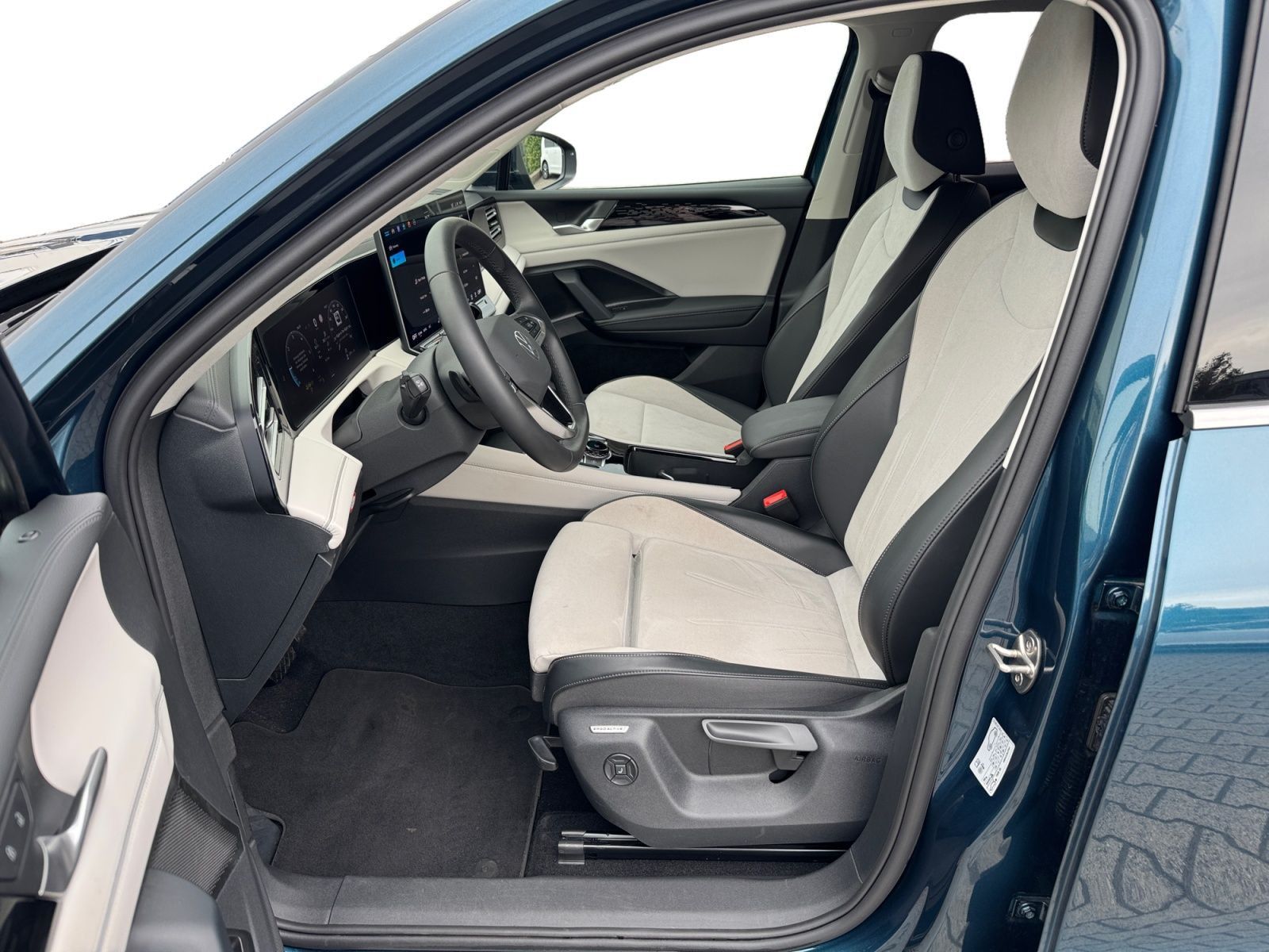 Volkswagen Tiguan Elegance 2.0 TDI 4M DSG STHZG MA foto 4