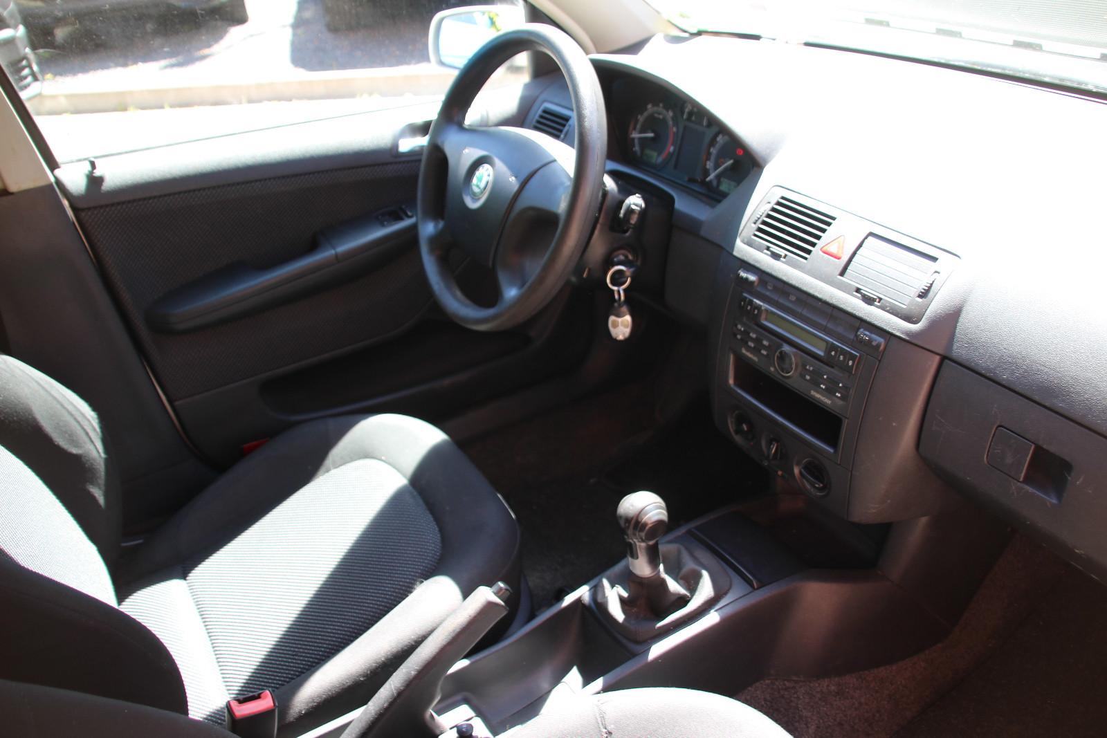 Skoda Fabia 2006 — photo 8