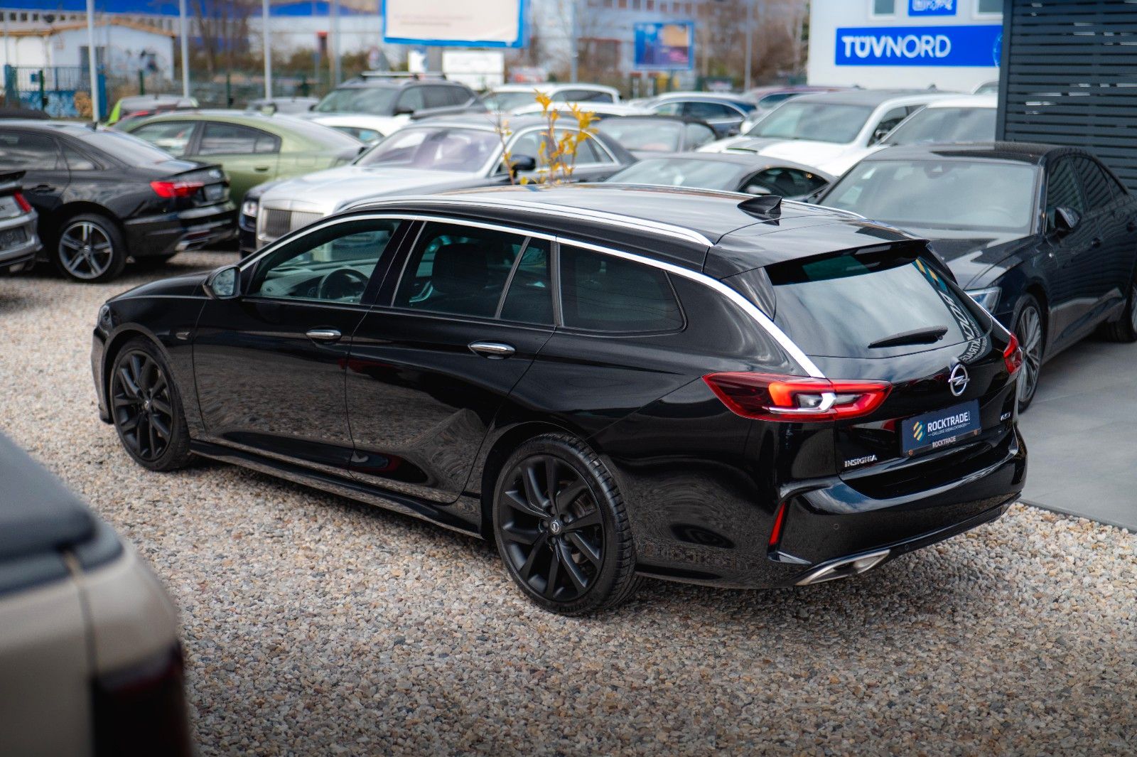 Fahrzeugabbildung Opel Insignia B Sports Tourer GSi 4x4 *ACC*LED*HU*DAB