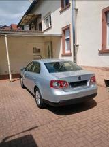 Volkswagen VW Jetta 1.6 L 102 ps - Volkswagen Jetta: V6
