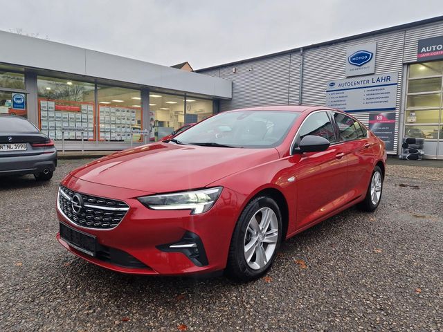 Opel Insignia Sonderlackierung "Chili-Rot"