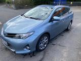Toyota Auris Touring Sports Touring Sports Hybrid 1... - Toyota Auris Touring Sports mit Benzin-Antrieb: Automatik