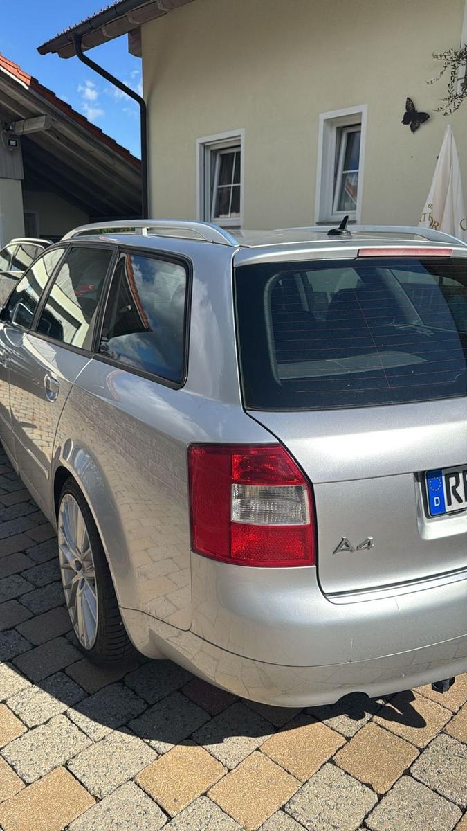 Audi A4 2004 — engine 131 HP (96kW)