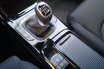 Hyundai i30 1.5 DPI NAVI-LED-KAMERA-SHZG-PDC-
