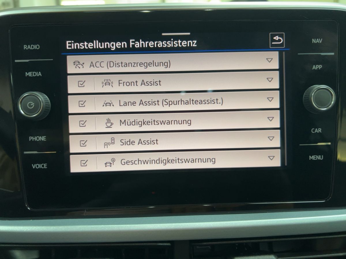 Volkswagen T-Roc - Bild 17