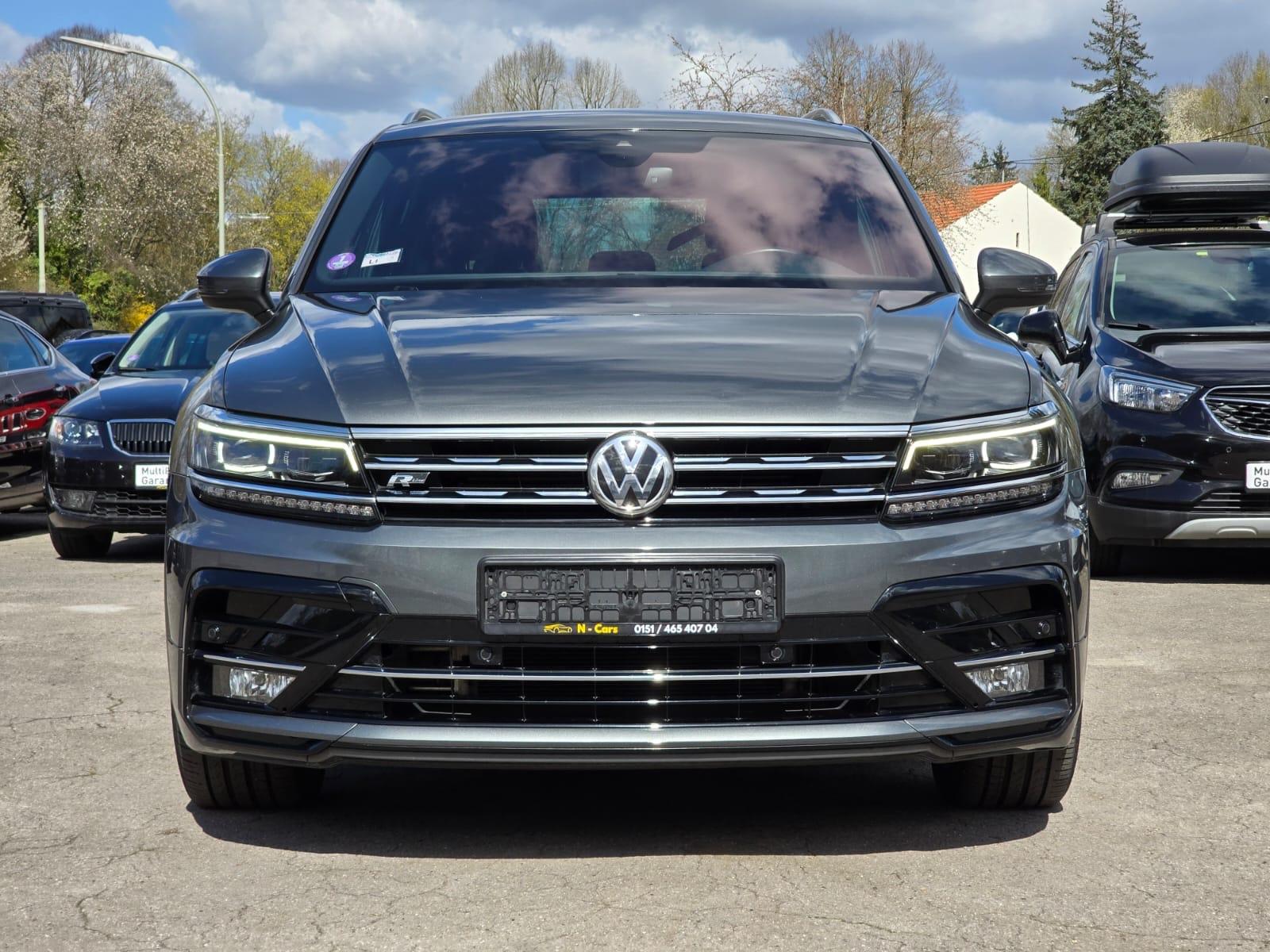 Volkswagen Tiguan Highline  4Motion 3 x R-Line*Leder*LED*SH