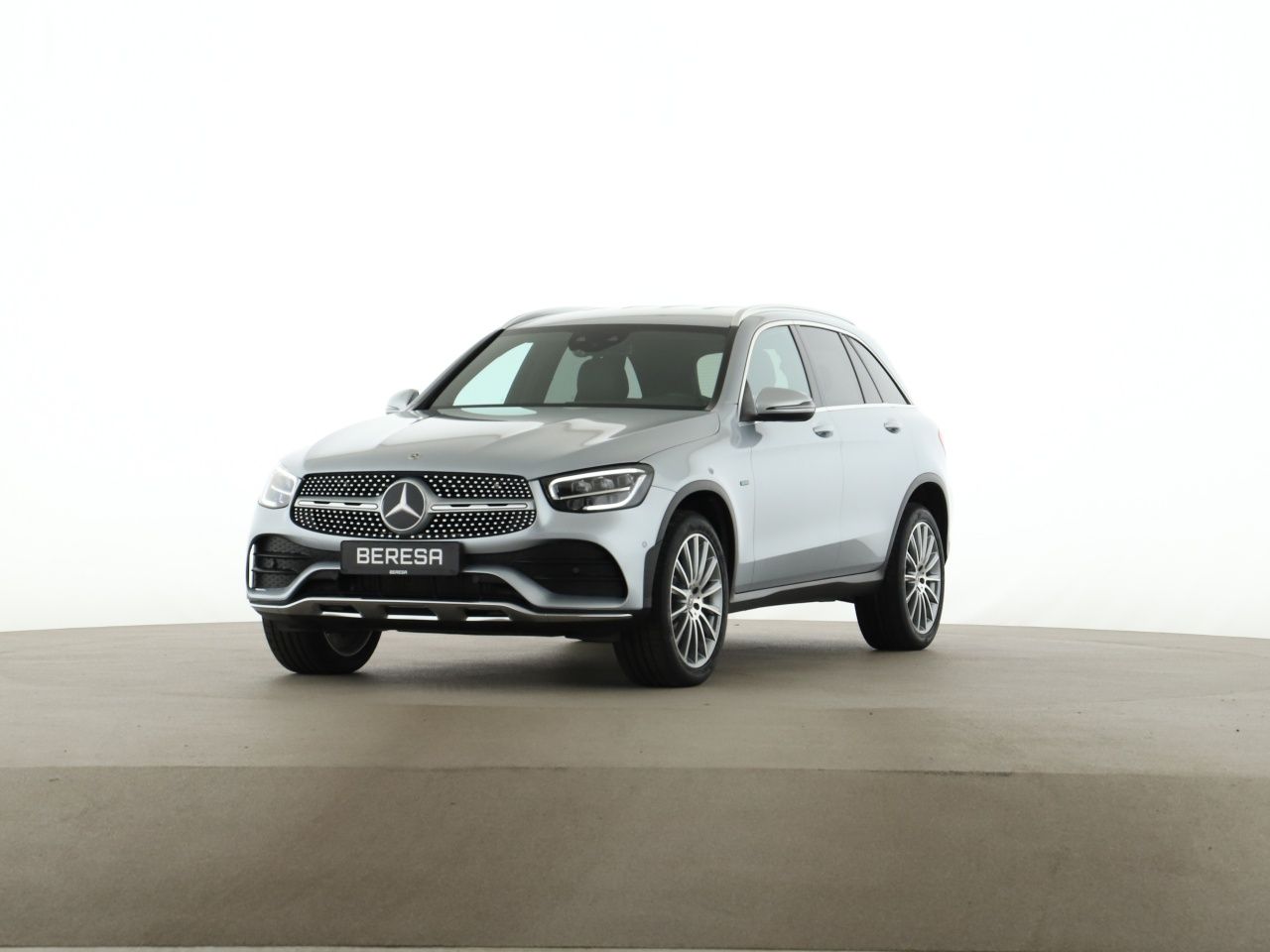 Mercedes-Benz GLC 300 e 4M AMG AHK Distronic LED Kamera foto 2