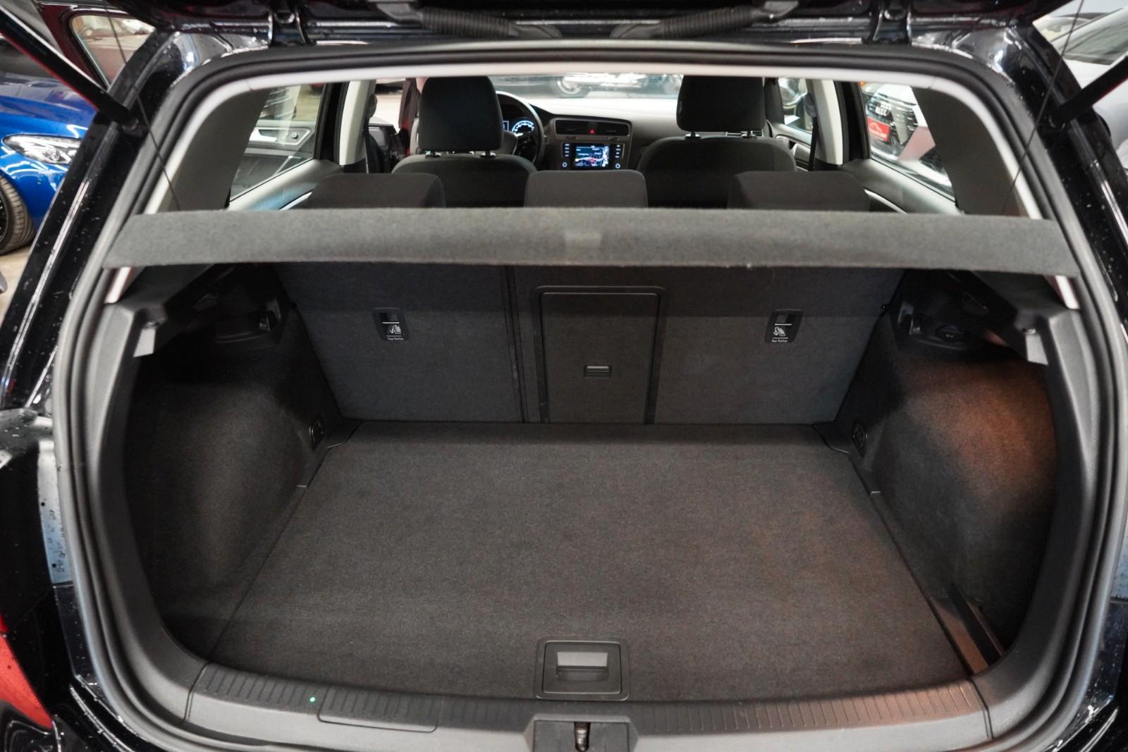 Volkswagen Golf 7 1.4 TSI Lim. Comfortline  6Gang*Klima*