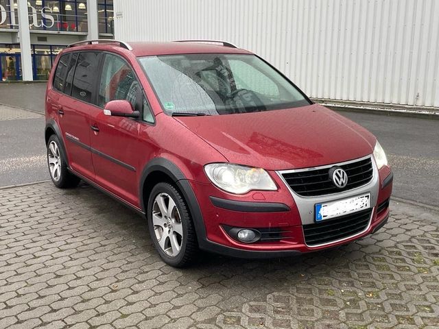 Volkswagen Touran CROSS DSG  1.4 TSI 125 kW DSG LEDER NAVI