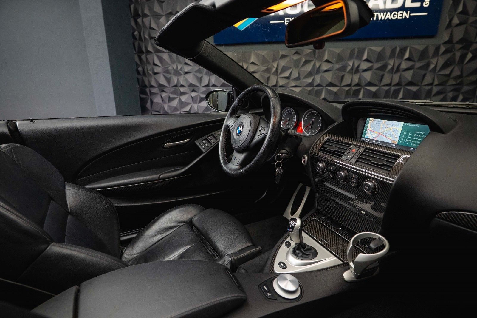 Fahrzeugabbildung BMW M6 Cabrio 5.0 V10 SMG Carbon *Head Up*Bi-Xenon*